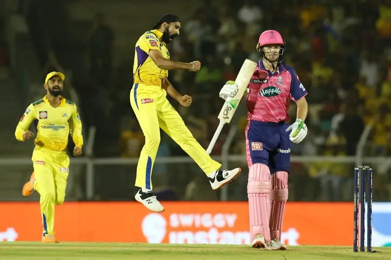 3 Players Who Can Replace Deepak Chahar In The CSK XI For Their Next