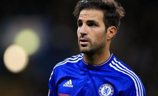 AC Milan are hoping to bring Chelsea midfielder Cesc Fabregas to San Siro in January, according to Italian newspaper La Gazzeta dello Sport. The Spaniard has seen a distinct lack in appearances under Italian manager Antonio Conte. With Nemanja Matic and Kante ahead of him in the pecking order, the former Barcelona midfielder has decisions to make in January.