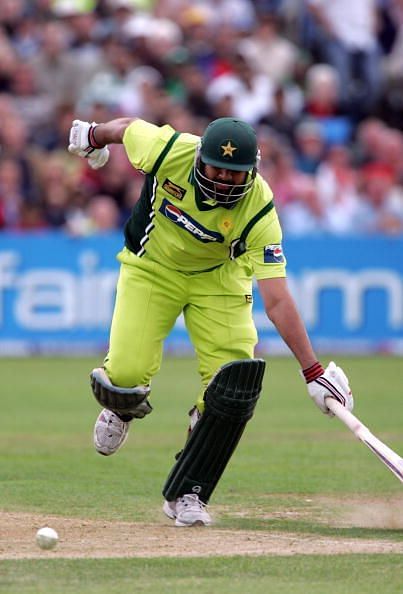Page 4 - 5 funniest personalities of World Cricket Page 4 - 5 funniest personalities of World Cricket