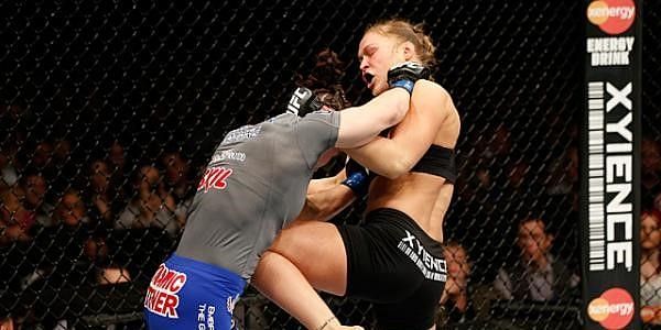 Ronda Rousey&#039;s knee strikes are absolutely devastating