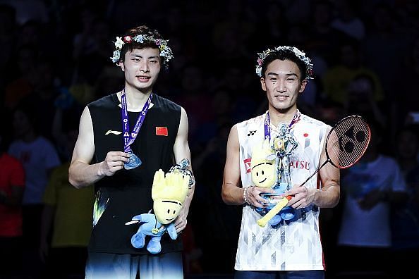 Kento Momota (R) and Shi Yuqi after the World Championship final