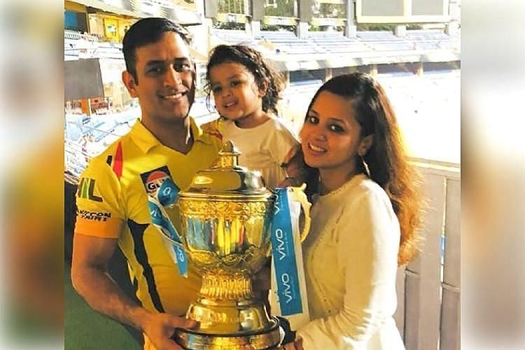 Mahendra Singh Dhoni with IPL Trophy &amp; Family