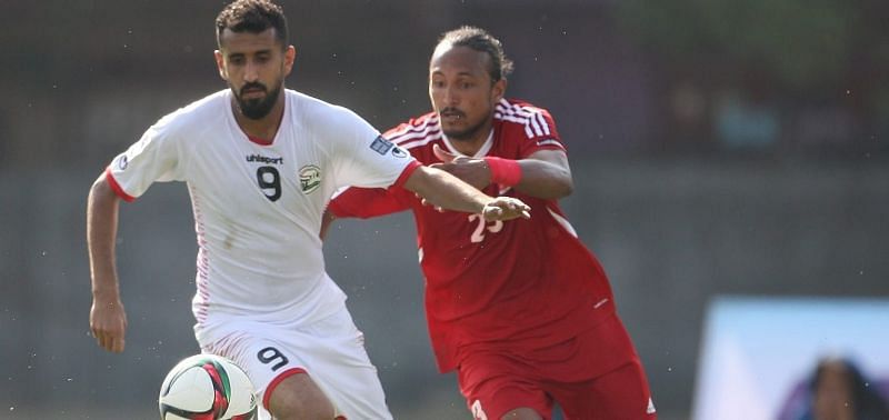 Ala Al-Sasi in the white jersey for Yemen (Image Courtesy: Ghanasoccernet)