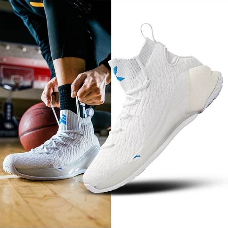 What Shoes is Klay Thompson Wearing Tonight