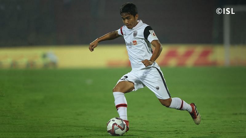 Lalthathanga Khawlhring in action for NorthEast United
