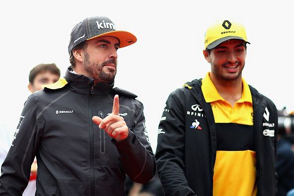 Fernando Alonso (left) and Carlos Sainz are two of Spain&#039;s best ever F1 drivers.