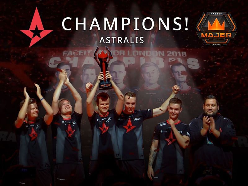 Andreas &#039;Xyp9x&#039; Hojsleth with 2018 FaceIt London Major Trophy