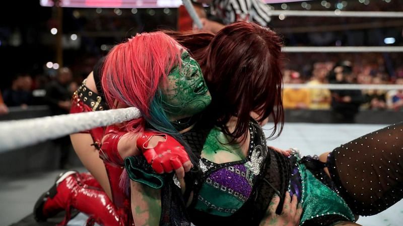 It was a bad night for Asuka and all the challengers on Sunday night. She got a taste of her own medicine it seems