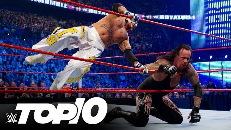 WWE सुपरस्टार रे मिस्टीरियो और लैजेंड द अंडरटेकर