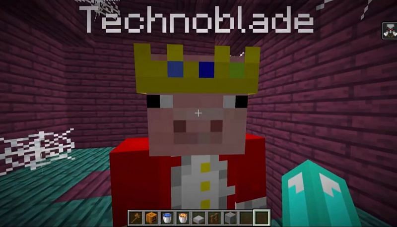 Technoblade's Minecraft Skin, Real Name, Texture Pack, And More