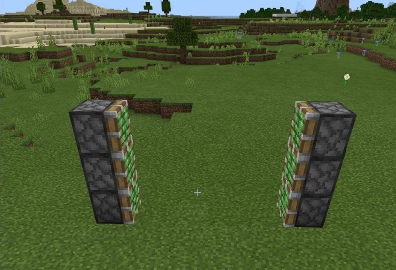 How to make a secret door in Minecraft 7 Easy Steps