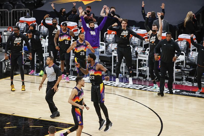 Deandre Ayton (#22) of the Phoenix Suns celebrates in the final minutes against the LA Clippers.