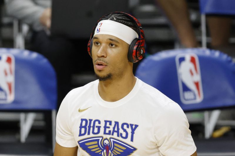 Top 5 rebounding point guards in the NBA heading into the 202122 season