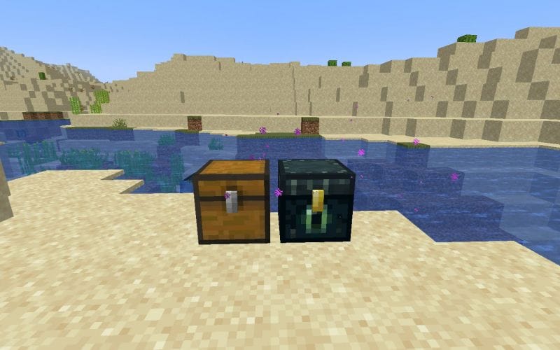 Chest vs Ender chest in Minecraft How different are the two blocks?