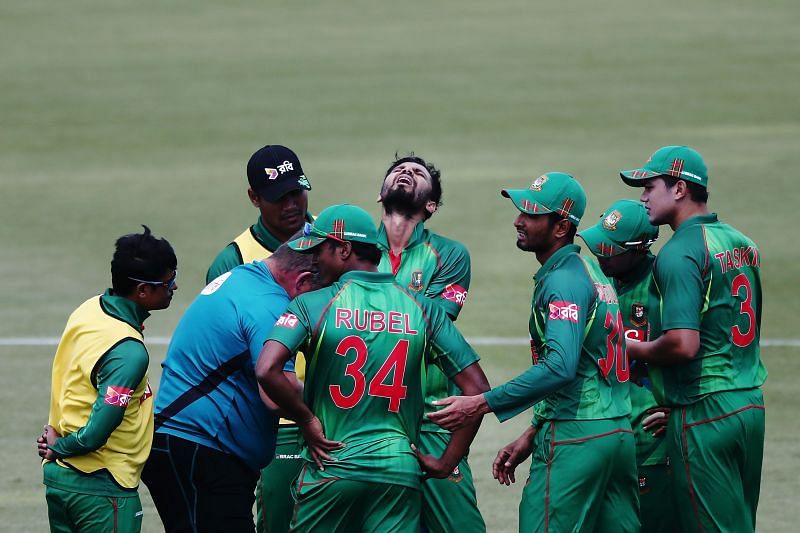 बांग्लादेश के महज दो खिलाड़ी ही आईपीएल में खेल रहे हैं
