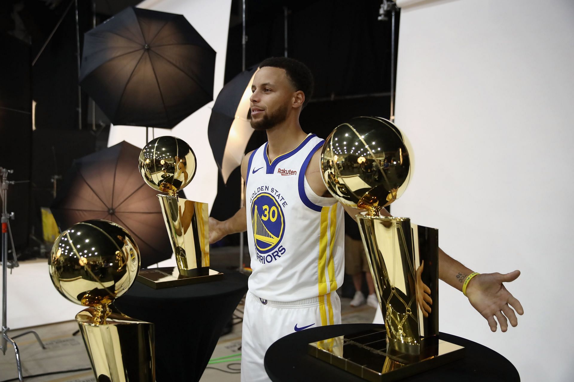 5 reasons why Stephen Curry is still not included in the NBA GOAT ...