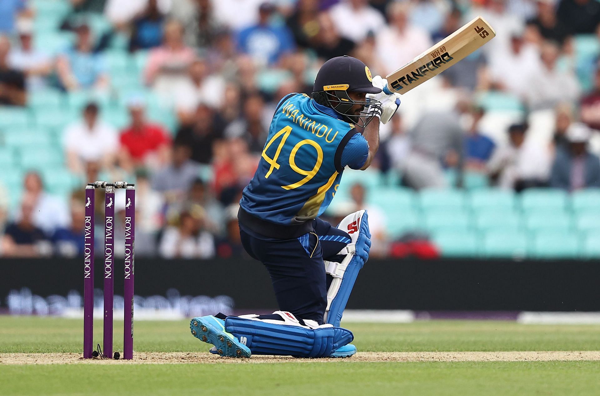 हसरंगा ने 47 गेंदों में 71 रनों की शानदार पारी खेली