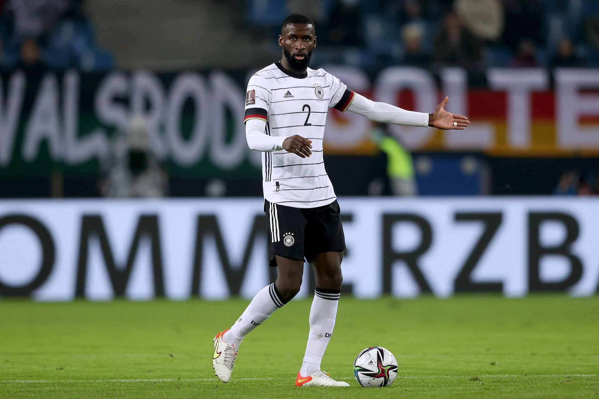 Antonio Rudiger has informed Chelsea he wants to leave the club next year.