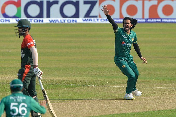 हसन अली ने खतरनाक गेंदबाजी का प्रदर्शन किया 