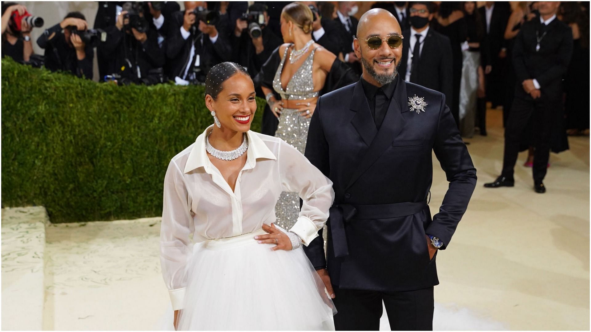 Alicia Keys and Swizz Beatz attend 2021 Costume Institute Benefit - In America: A Lexicon of Fashion at the Metropolitan Museum of Art on September 13, 2021, in New York City (Image via Getty Images)