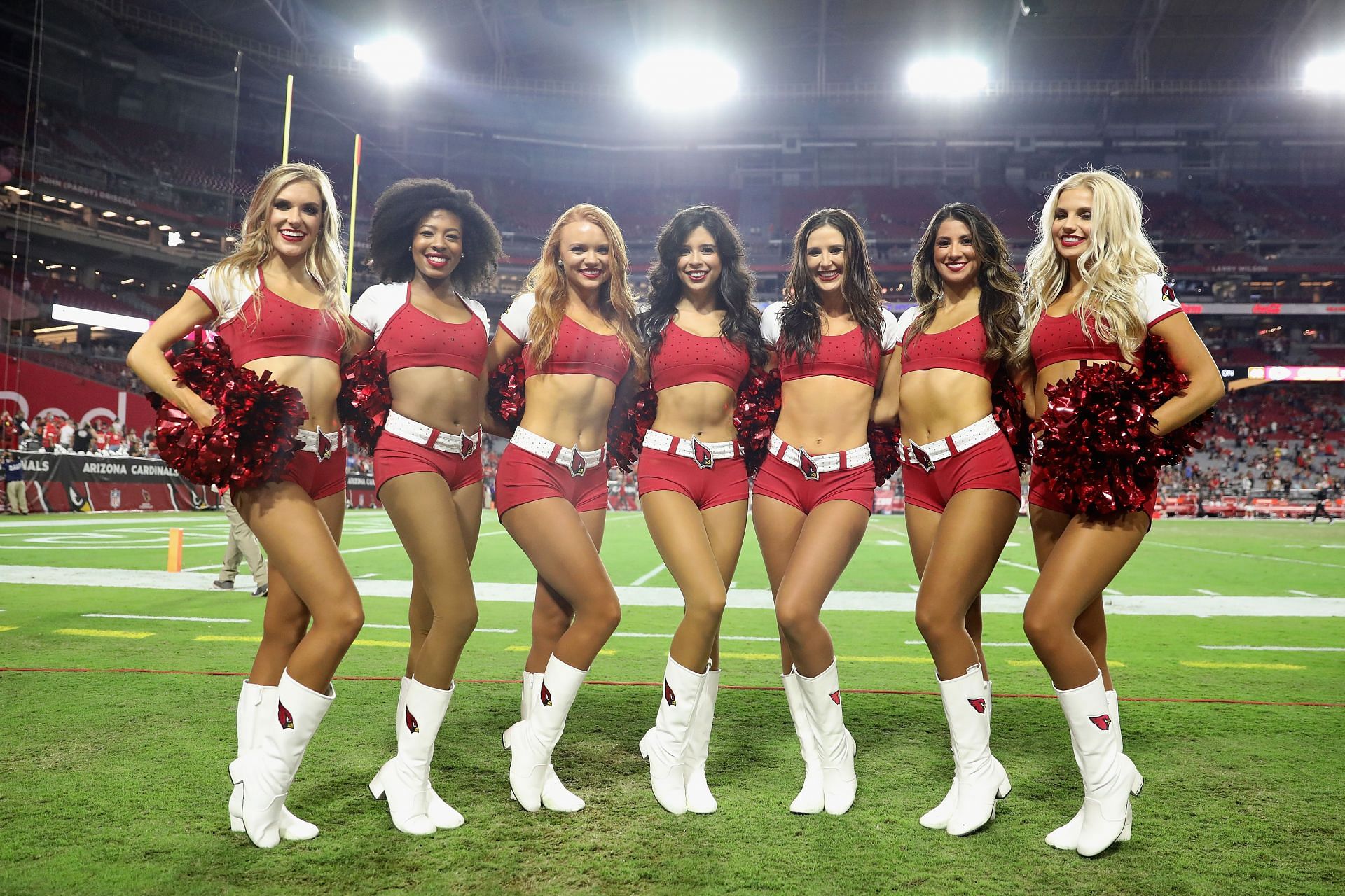 how-much-do-nfl-cheerleaders-make-a-look-at-their-average-salaries-and