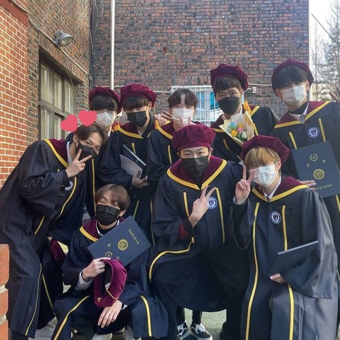 Kpop idol Doyoung graduates from high school; celebrates with Treasure
