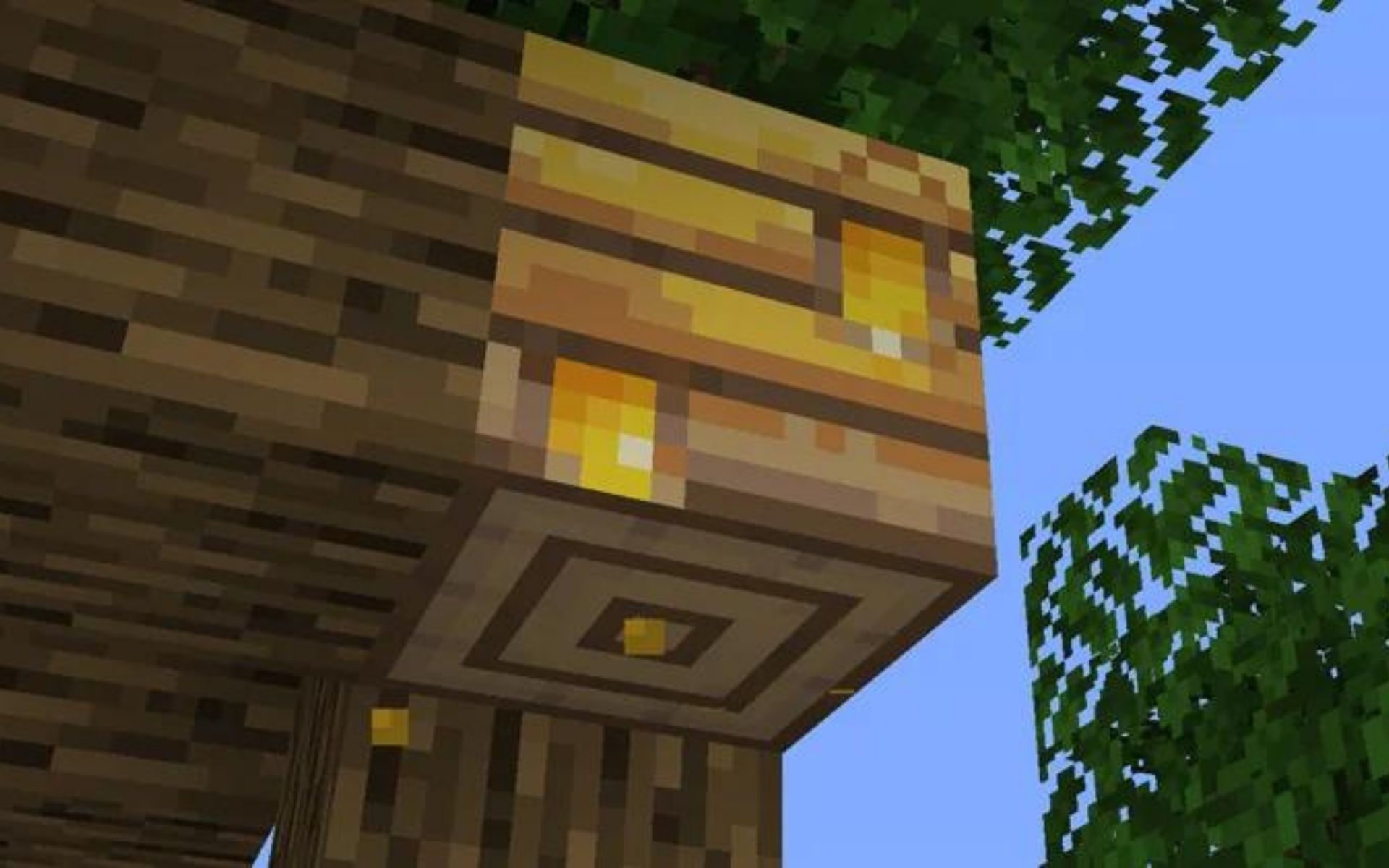 How to harvest honey in Minecraft without getting stung