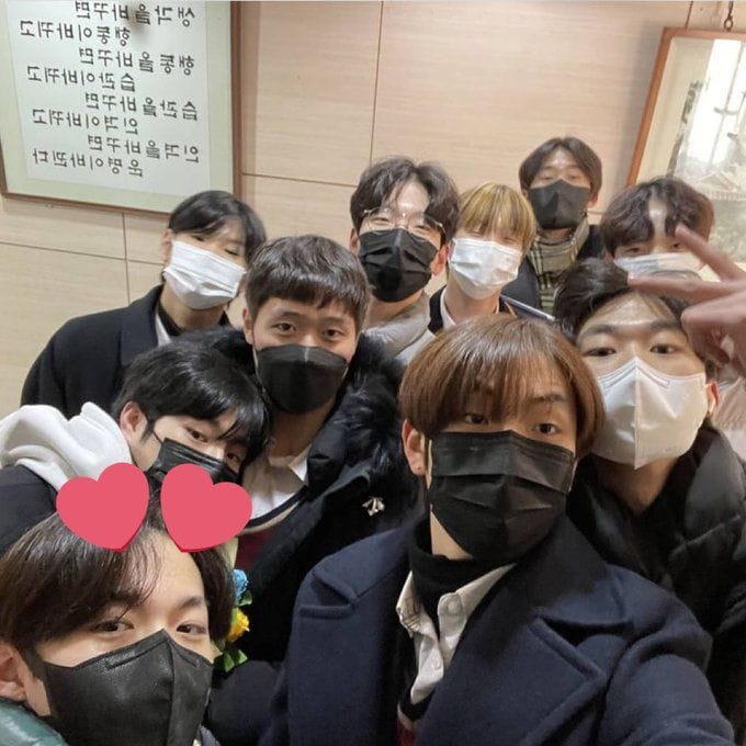 Kpop idol Doyoung graduates from high school; celebrates with Treasure