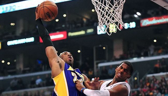 chris paul dunks on dwight howard