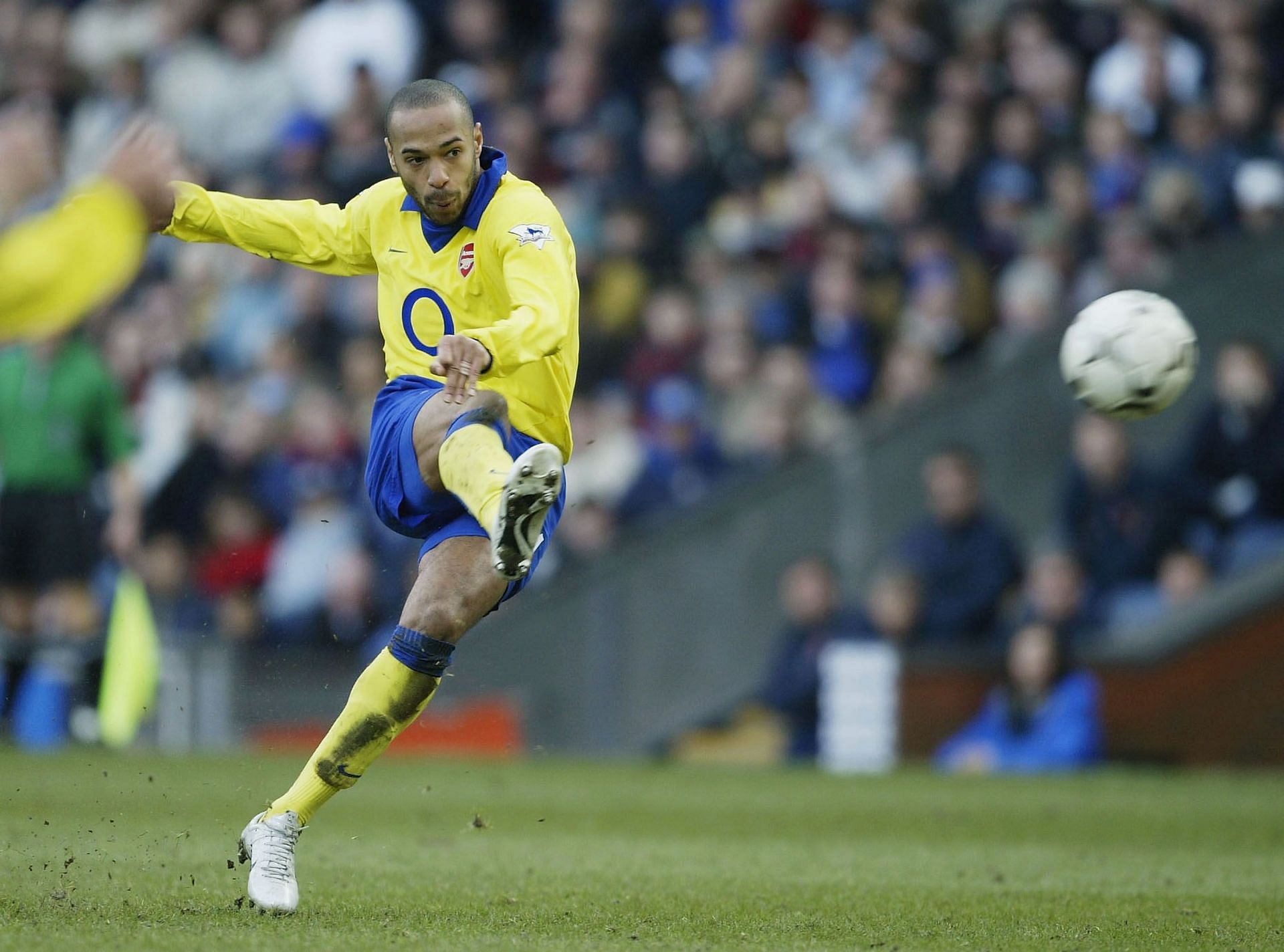 5 players who have scored the most free-kick goals in Premier League history