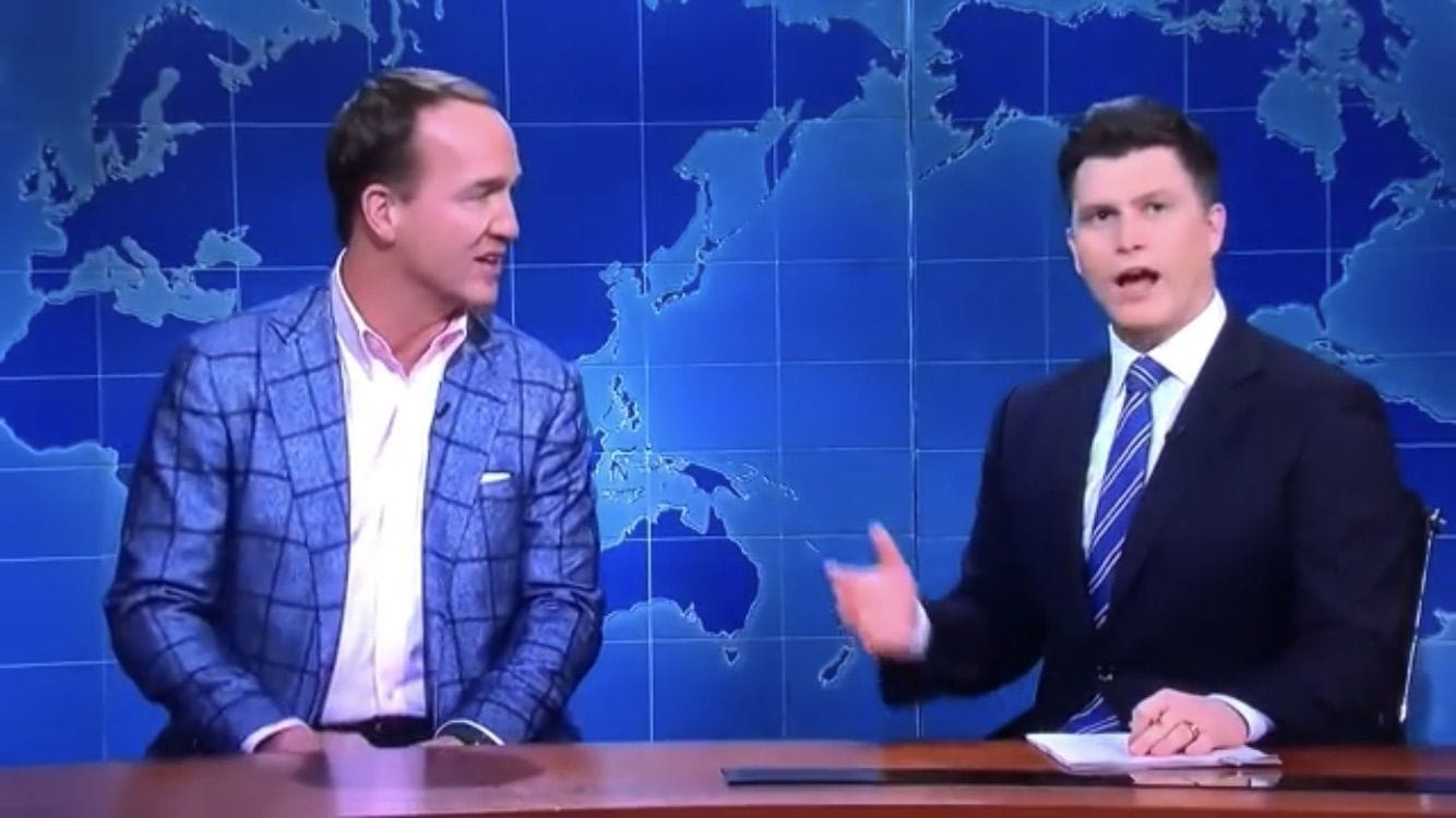 WATCH: "It's a tough decision" - Peyton Manning urges Tom Brady to take