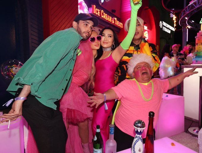 What happened to Donny Davis? Tributes pour in as beloved comedian