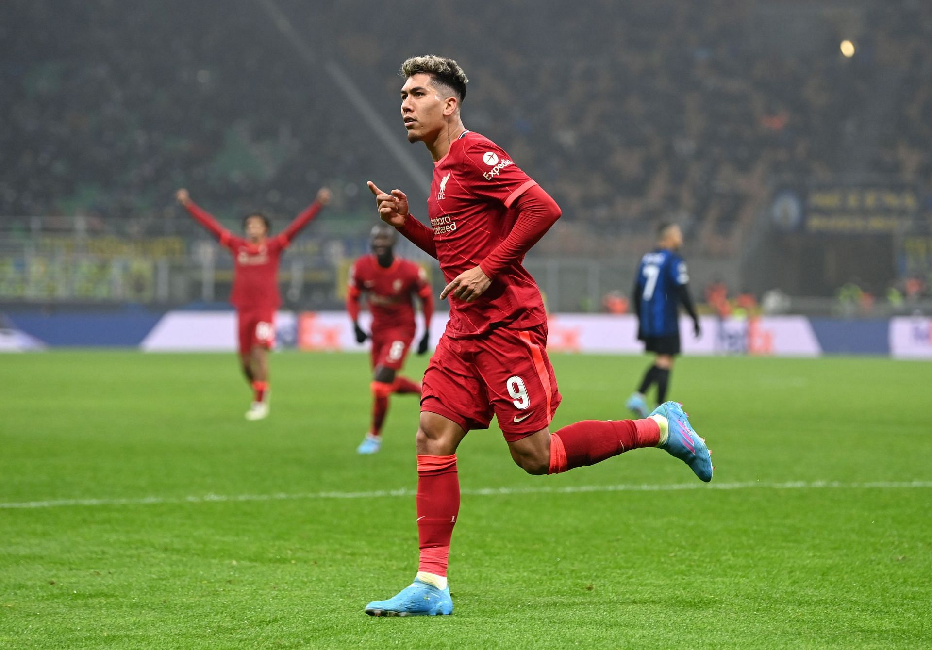 FC Internazionale v Liverpool FC: Round Of Sixteen Leg One - UEFA Champions League