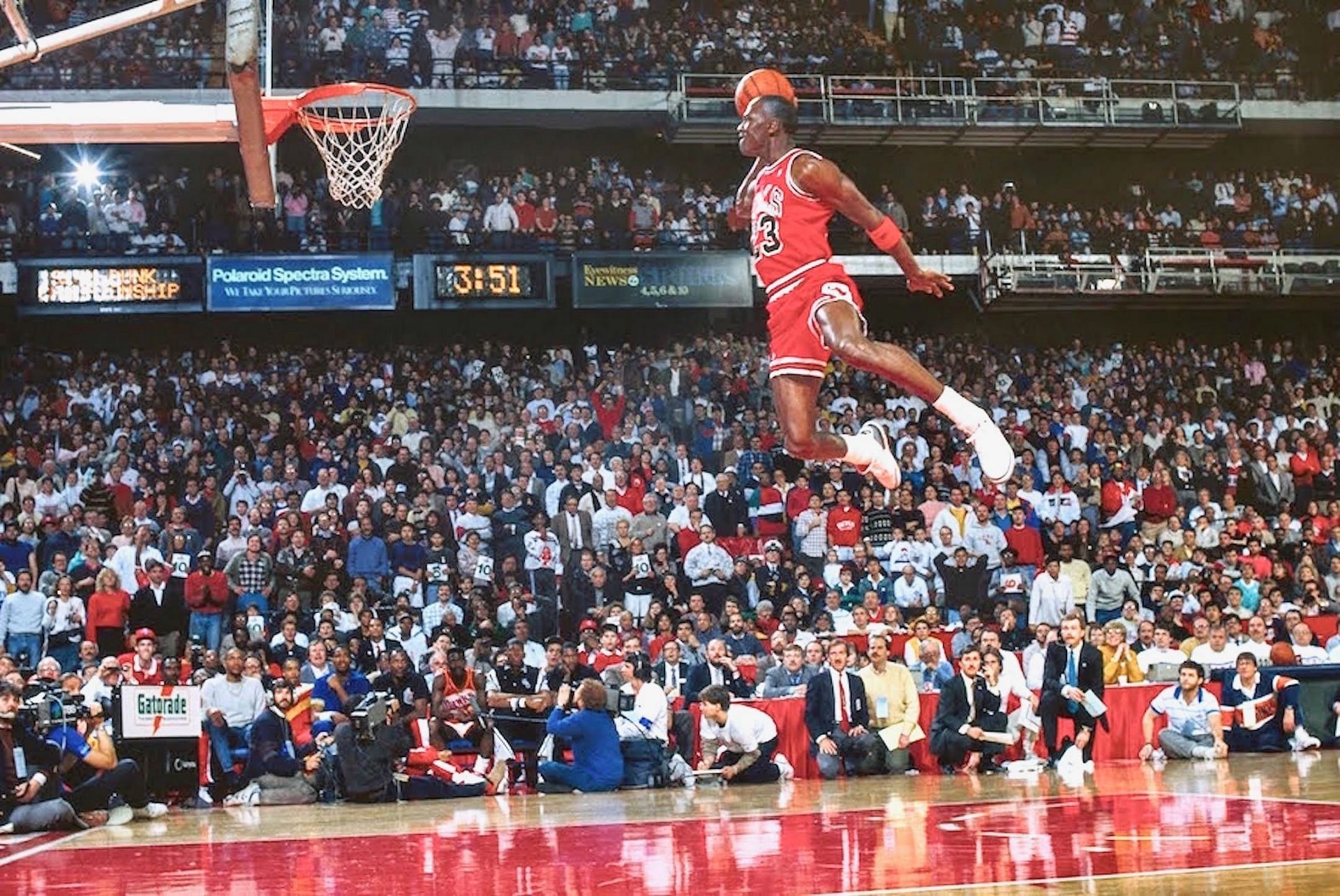 Watch Throwback to when Michael Jordan dominated the dunk contest