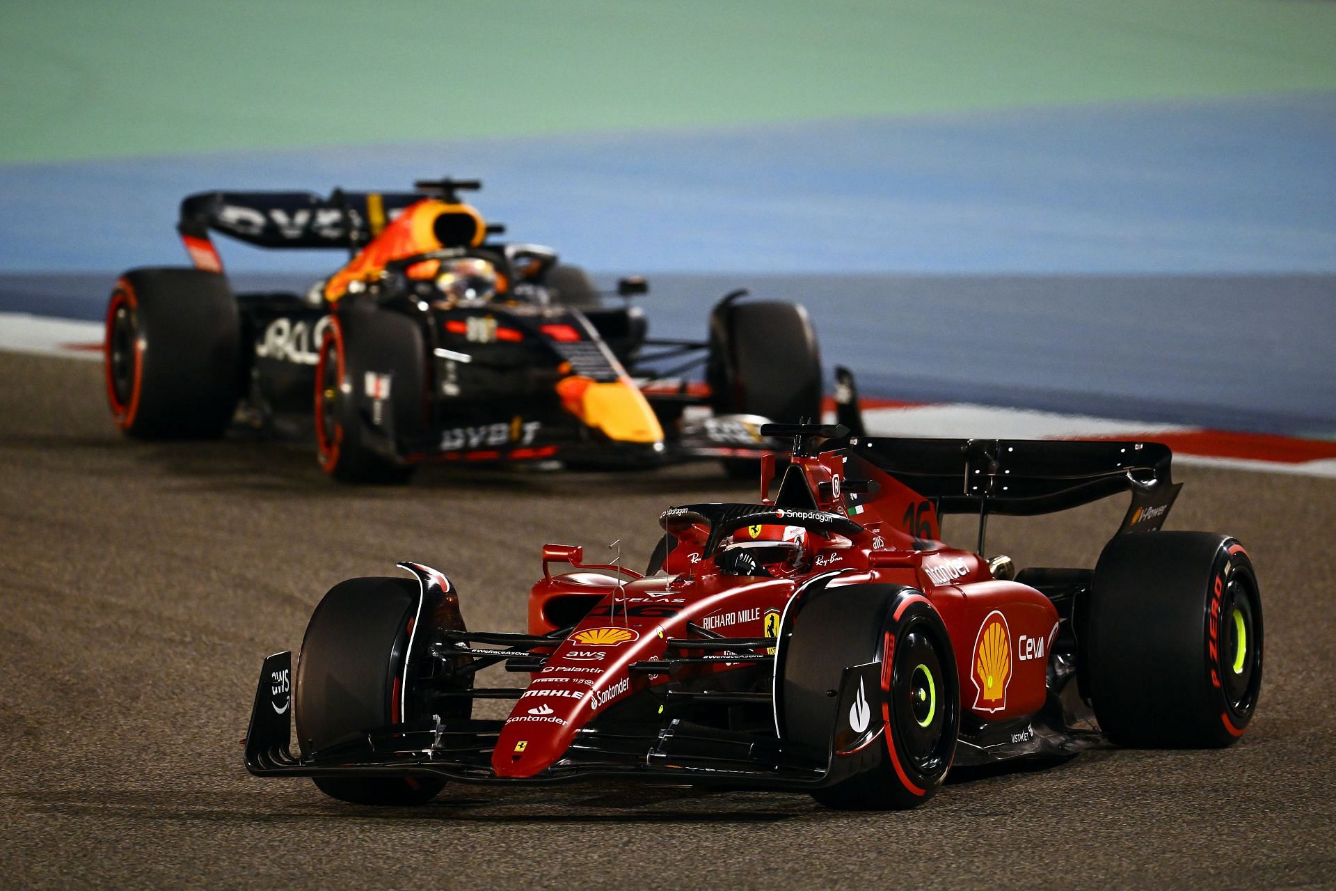 Ferrari&#039;s Charles Leclerc leading Red Bulls&#039; Max Verstappen in Formula 1 Bahrain Grand Prix. (Image via Clive Mason/Getty Images)