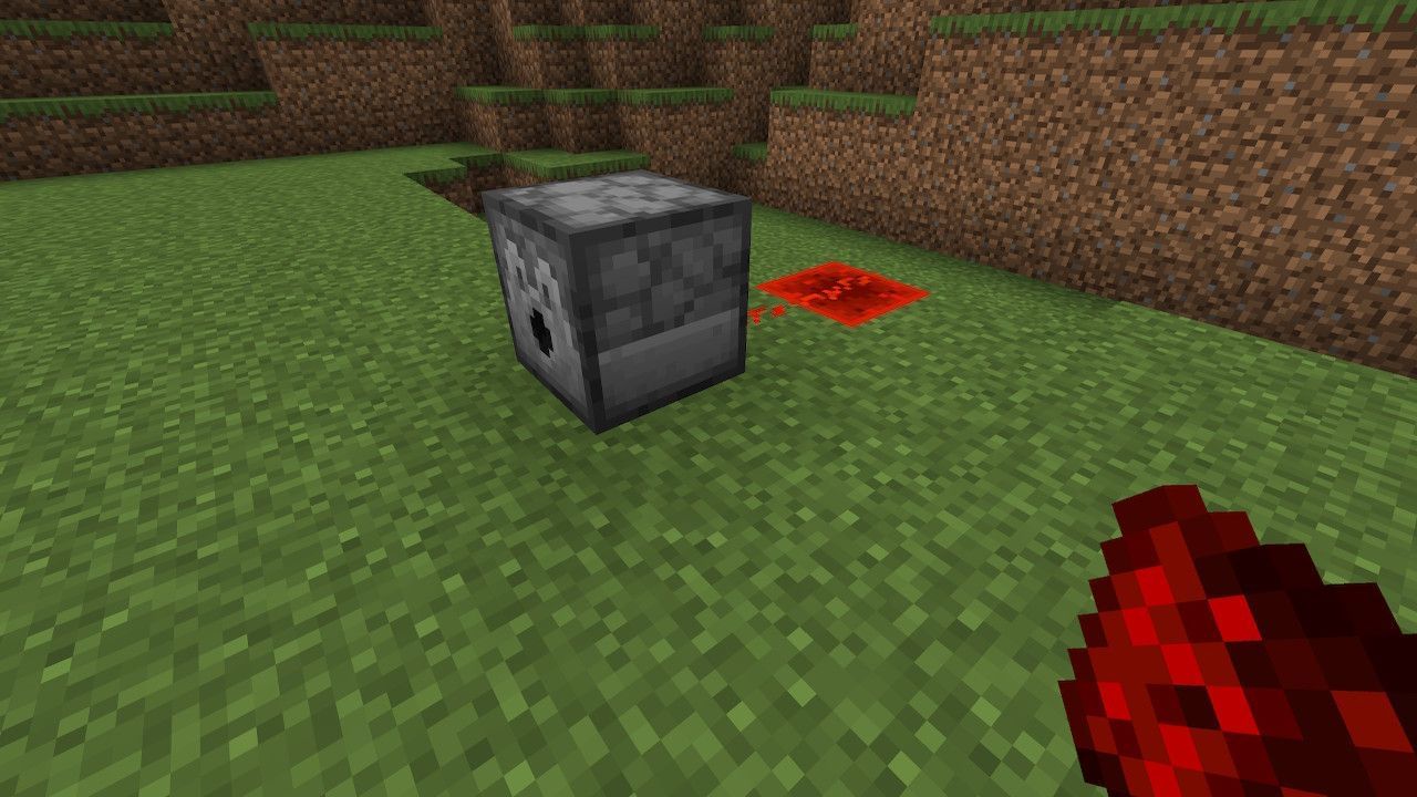 How to power a dispenser in Minecraft