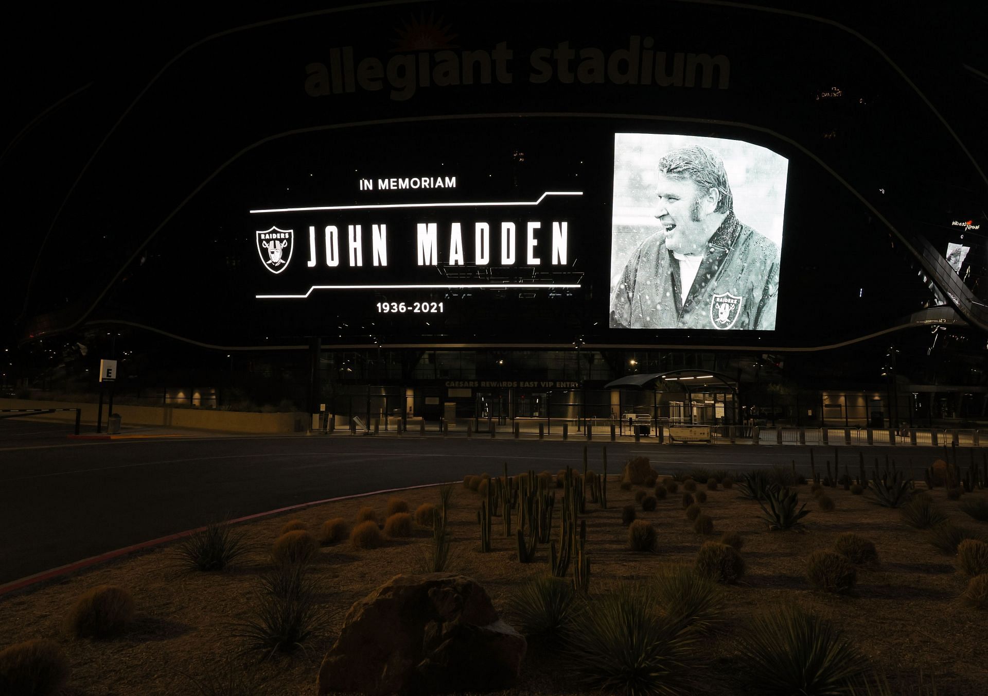 Las Vegas Raiders honor Hall of Fame NFL coach, broadcaster John Madden