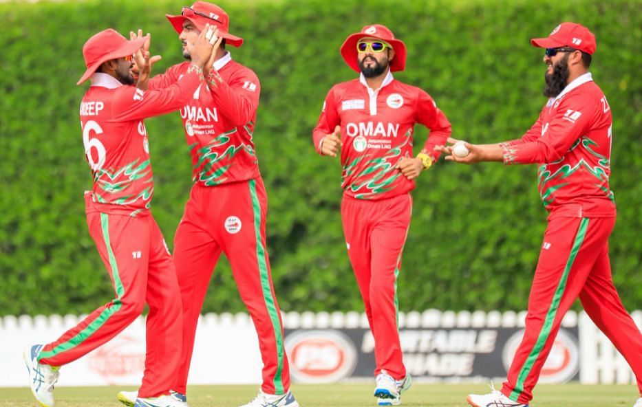 ओमान के गेंदबाजों ने बेहतरीन गेंदबाजी की