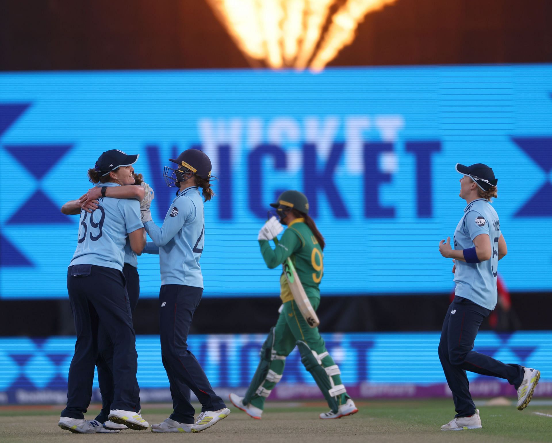 इंग्&zwj;लैंड महिला क्रिकेट टीम के फाइनल में पहुंचने पर हीथर नाइट ने खुशी जाहिर की