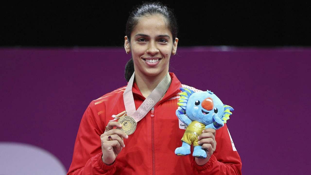 साइना ने 2018 कॉमनवेल्थ खेलों में पीवी सिंधू को हराकर गोल्ड जीता था।