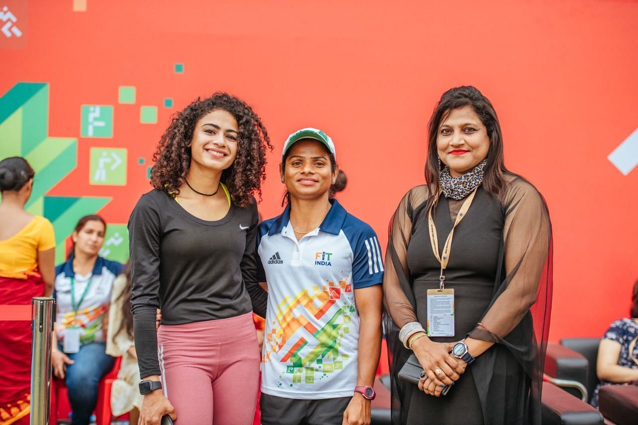 Harmilan Bains (left) with Dutee Chand. (PC: AFI)