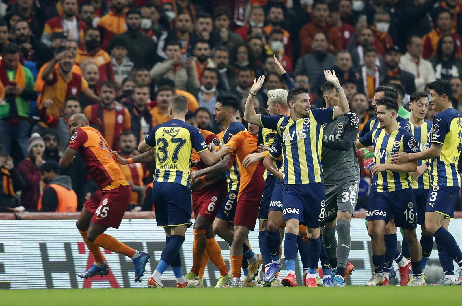 Fenerbahce Vs Galatasaray Prediction, Preview, Team News And More ...