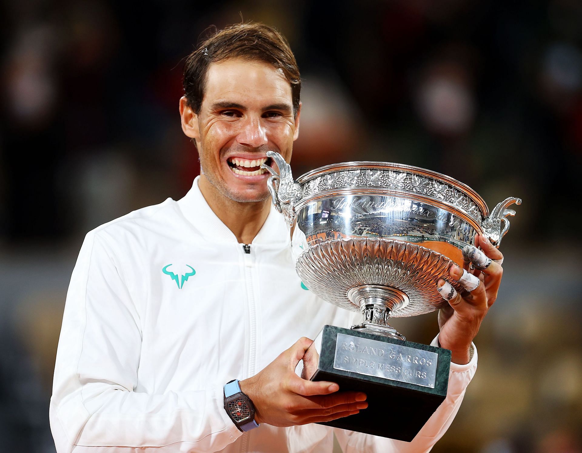 Rafael Nadal celebrates winning the 2020 French Open