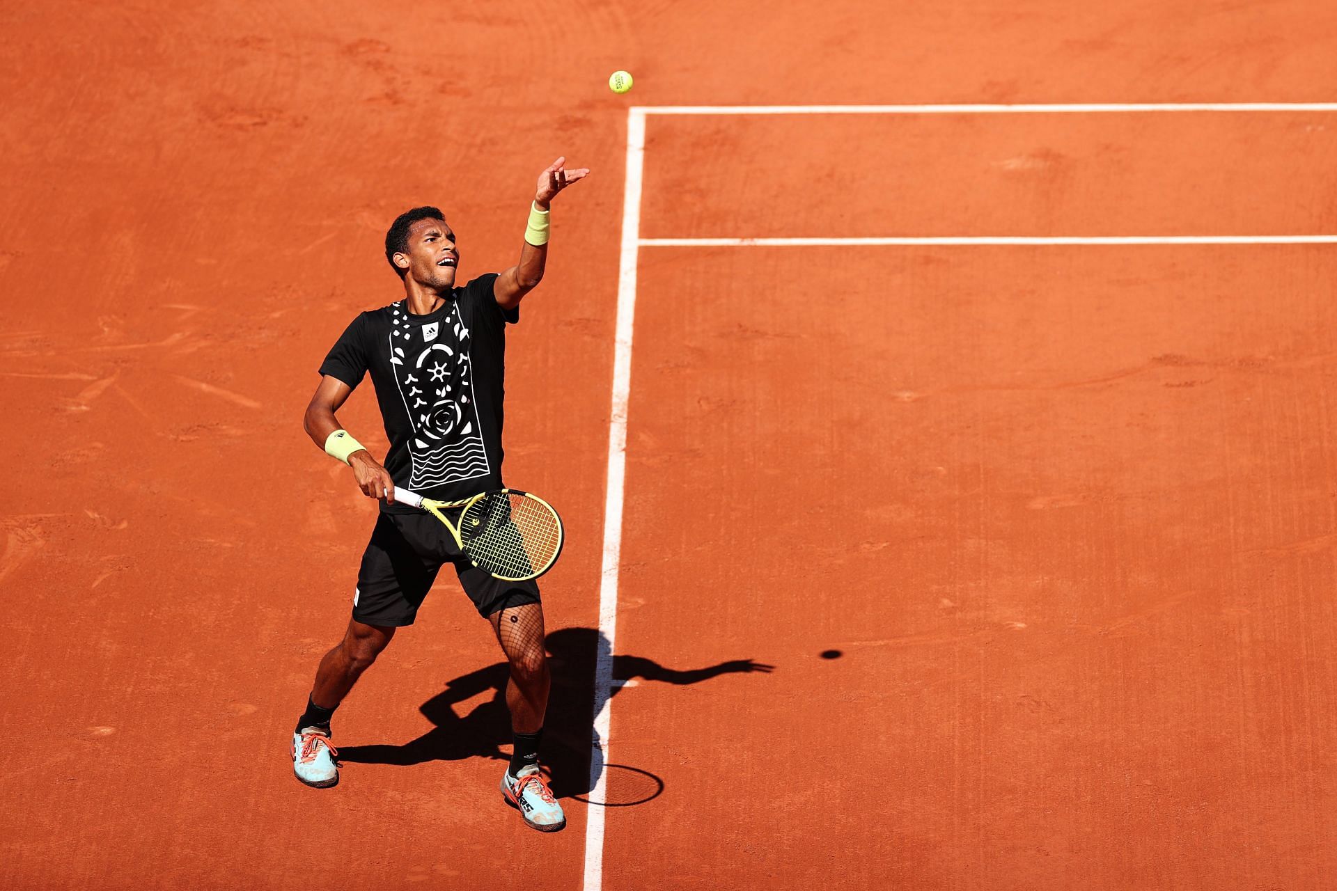 Felix Auger-Aliassime at the 2022 French Open.