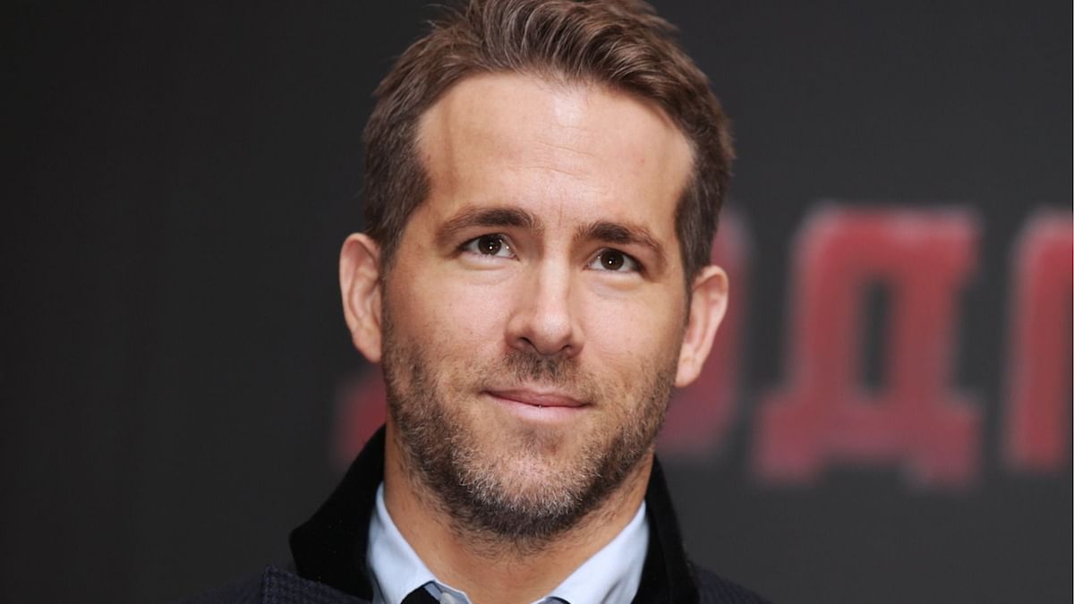 How Many Siblings Does Ryan Reynolds Have Actor Reveals Brothers Saved Him From Dad After He 