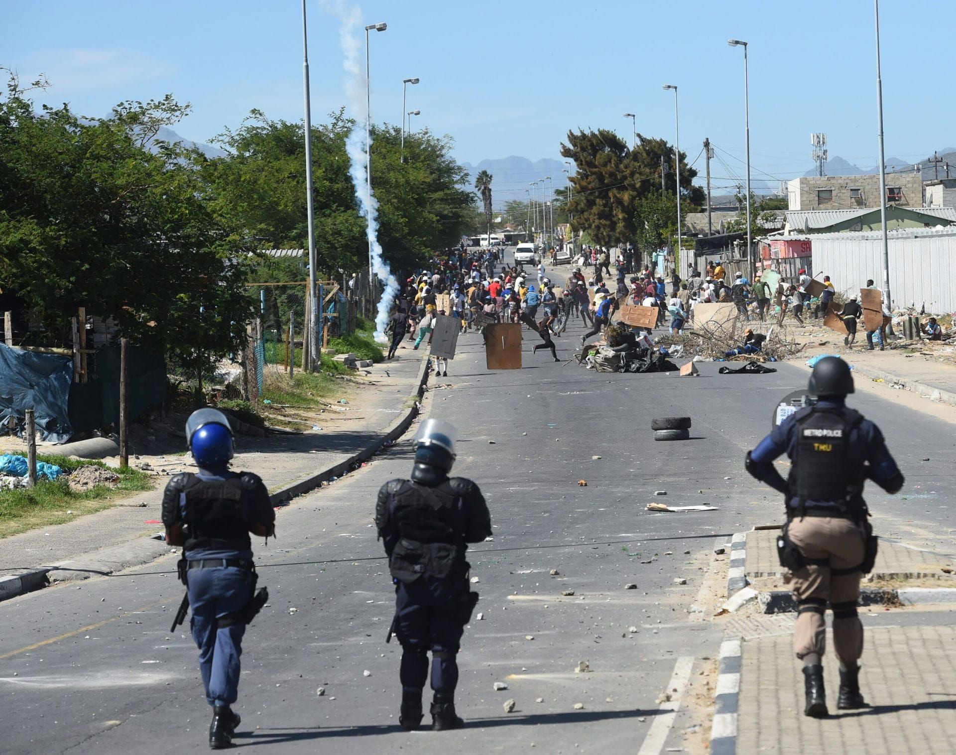 what-happened-in-parkwood-cape-town-man-allegedly-set-ablaze-in-a-mob