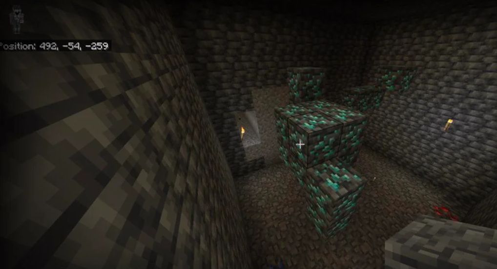10 best seeds to find diamonds in Minecraft Pocket Edition 1.19