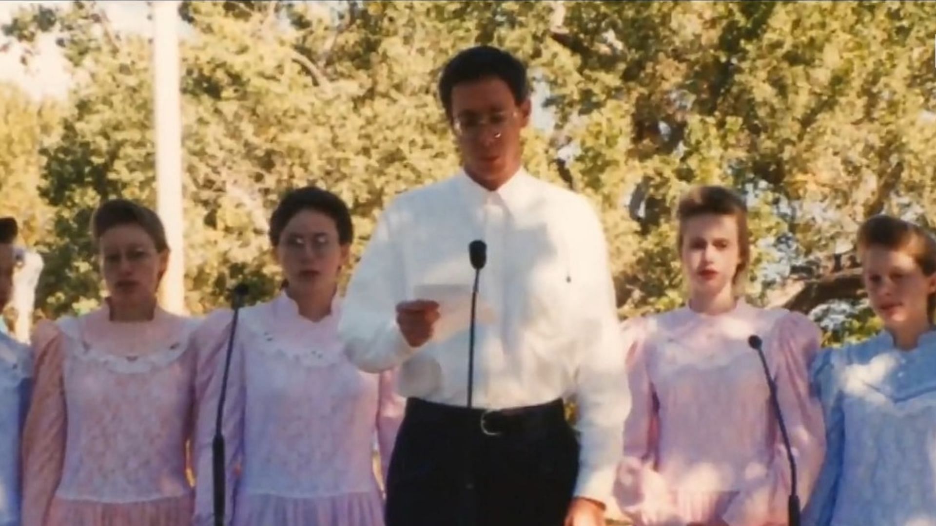 Keep Sweet Pray And Obey What Is Flds Netflix Docuseries Reveal