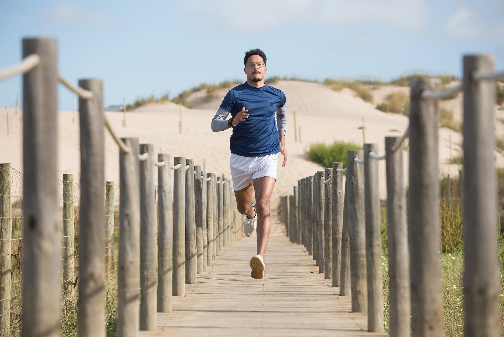 Jogging and running are effective forms of cardio exercise. (Photo by Kampus Production via pexels)