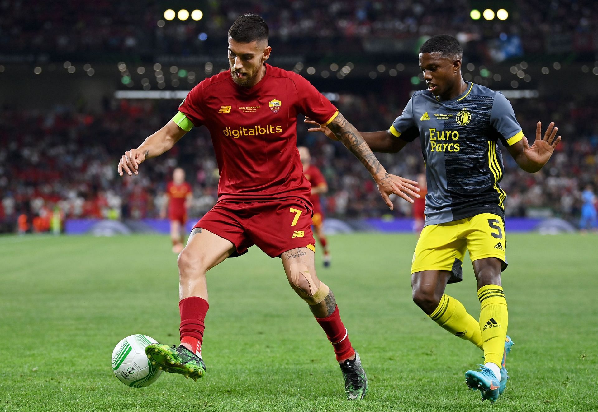 Lorenzo Pellegrini is challenged by the left back during the UEFA Conference League final